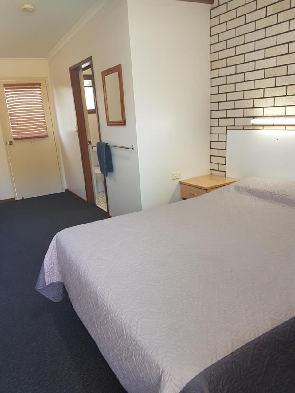 Emerald Tower Motor Inn Luaran gambar